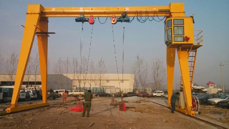 MHE 늄ӺJTʽؙC MHE type electric hoist single girder gantry crane